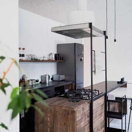 Long Story Short Hostel & Cafe Olomouc Buitenkant foto